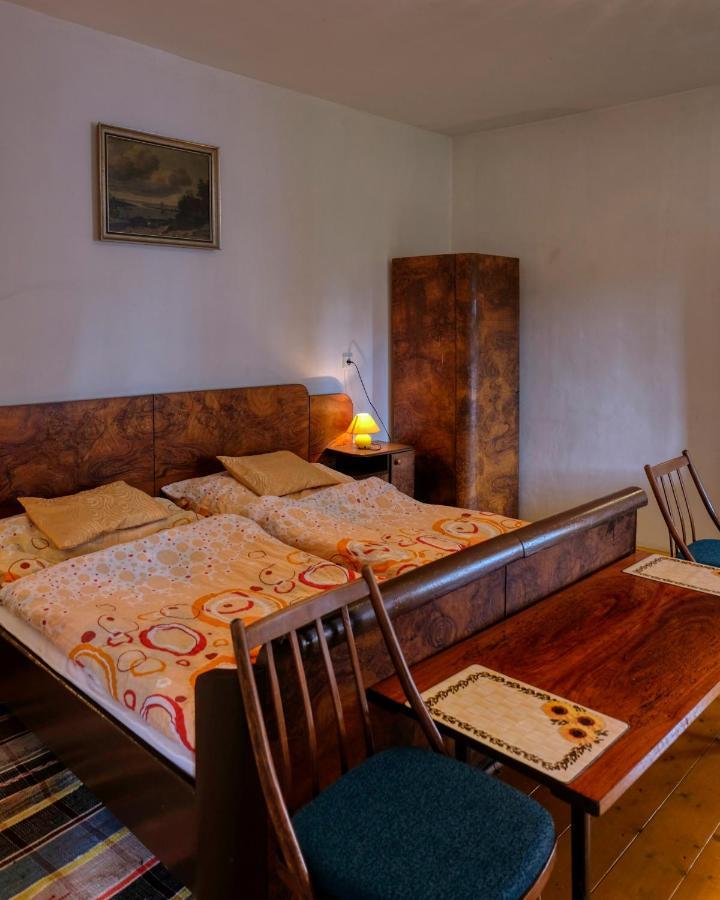 Apartmany V Broumovskem Statku Экстерьер фото